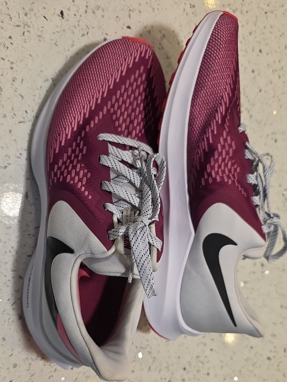 Nike Zoom Winflo 6 Running Shoes WOMENS 11